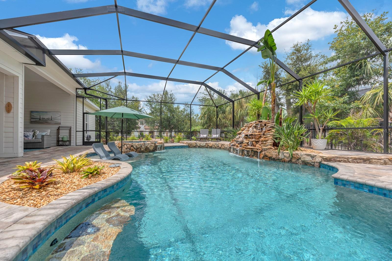 5202 ALAFIA FALLS DR
