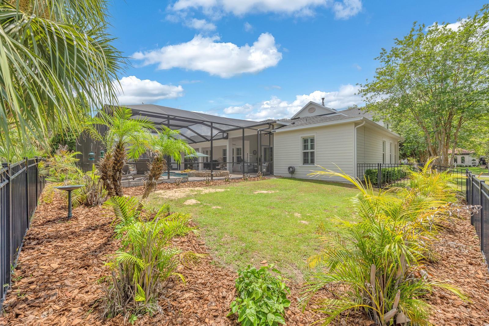 5202 ALAFIA FALLS DR