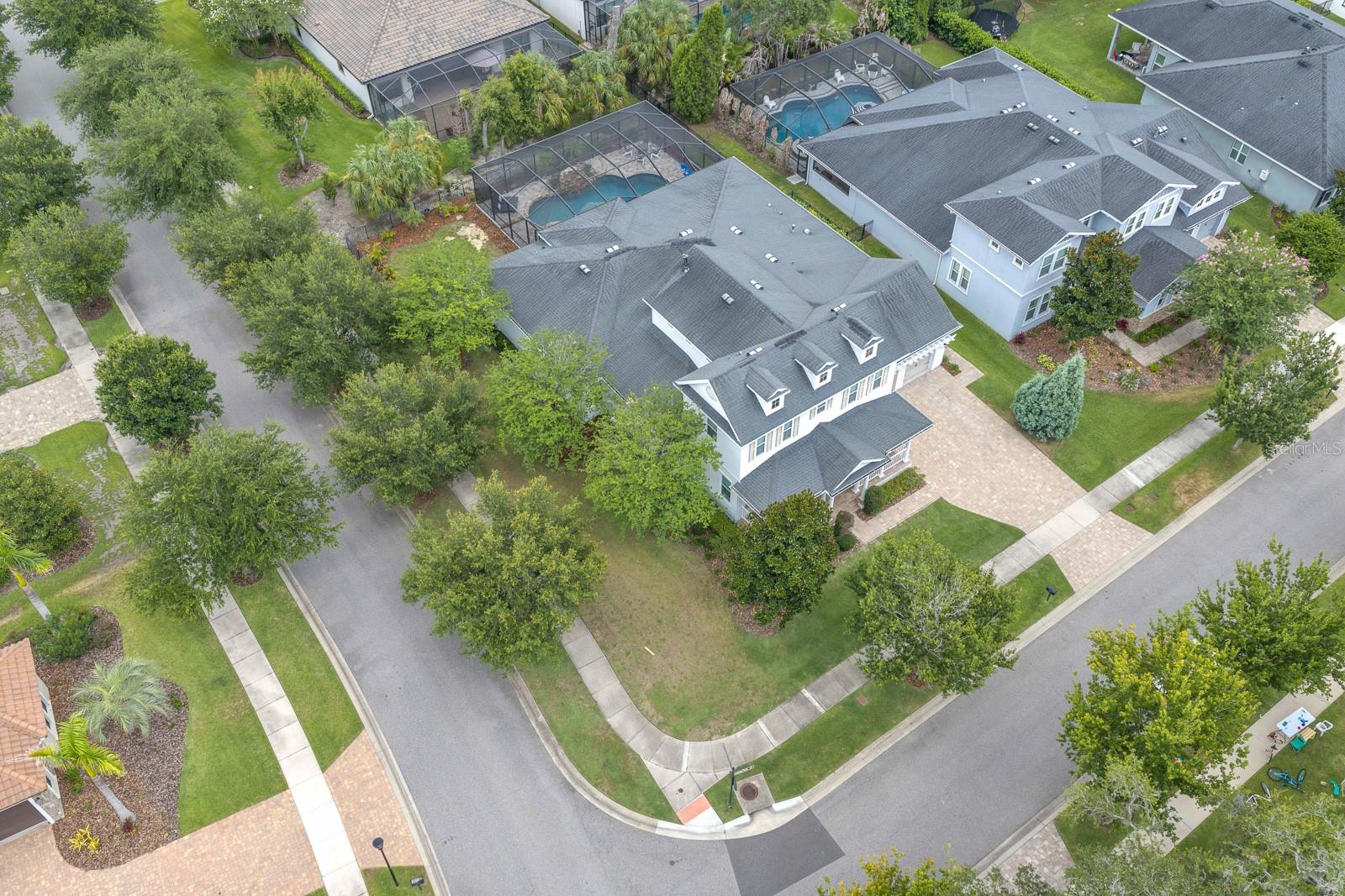 5202 ALAFIA FALLS DR