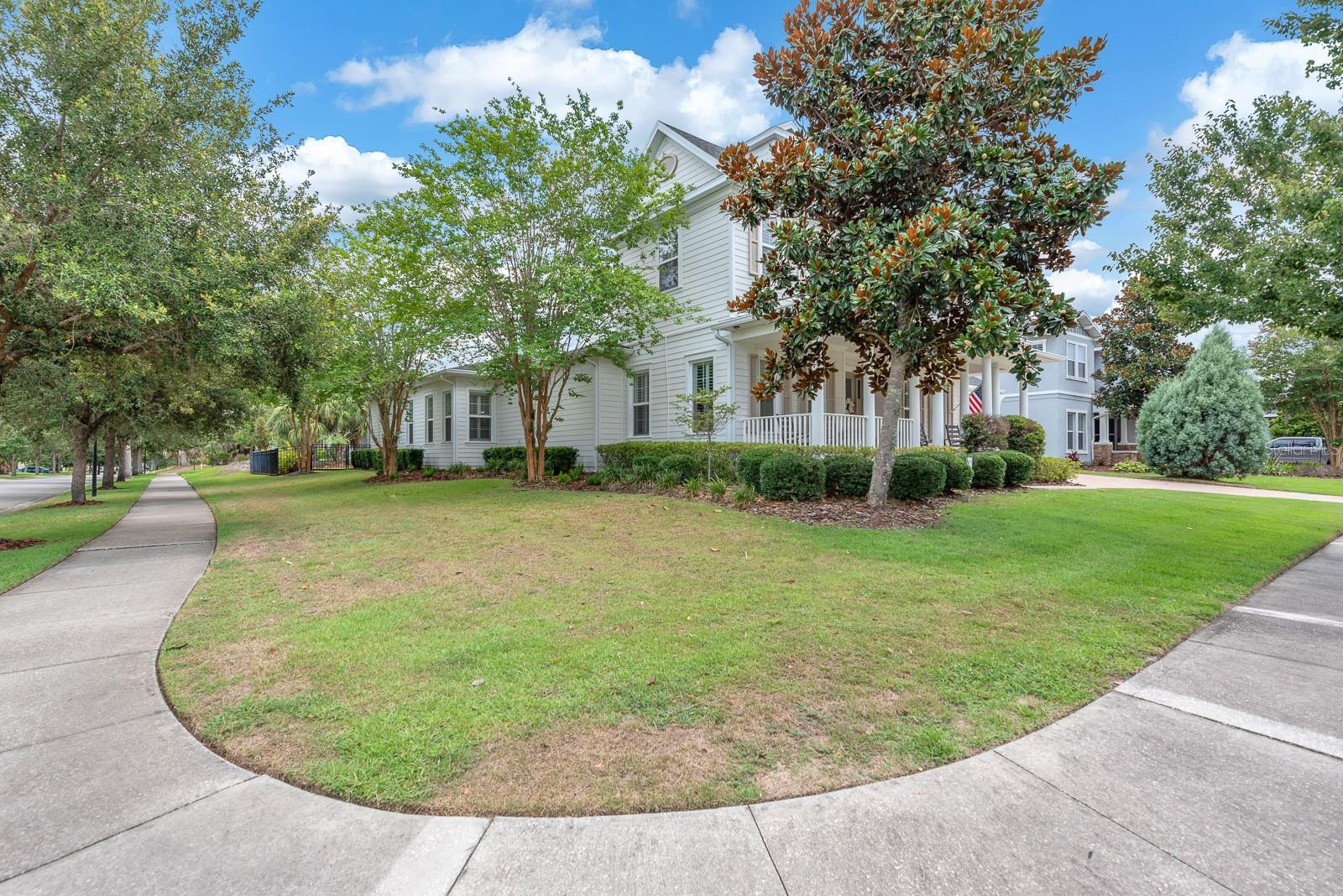 5202 ALAFIA FALLS DR
