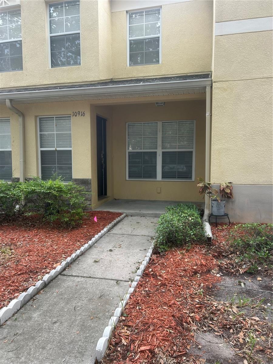10916 Keys Gate Dr, Riverview