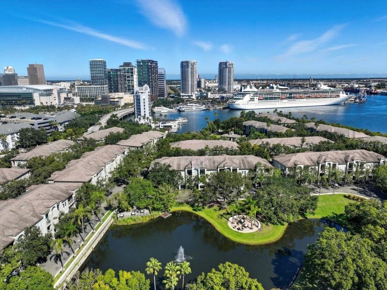 716 Promenade Pl, Tampa