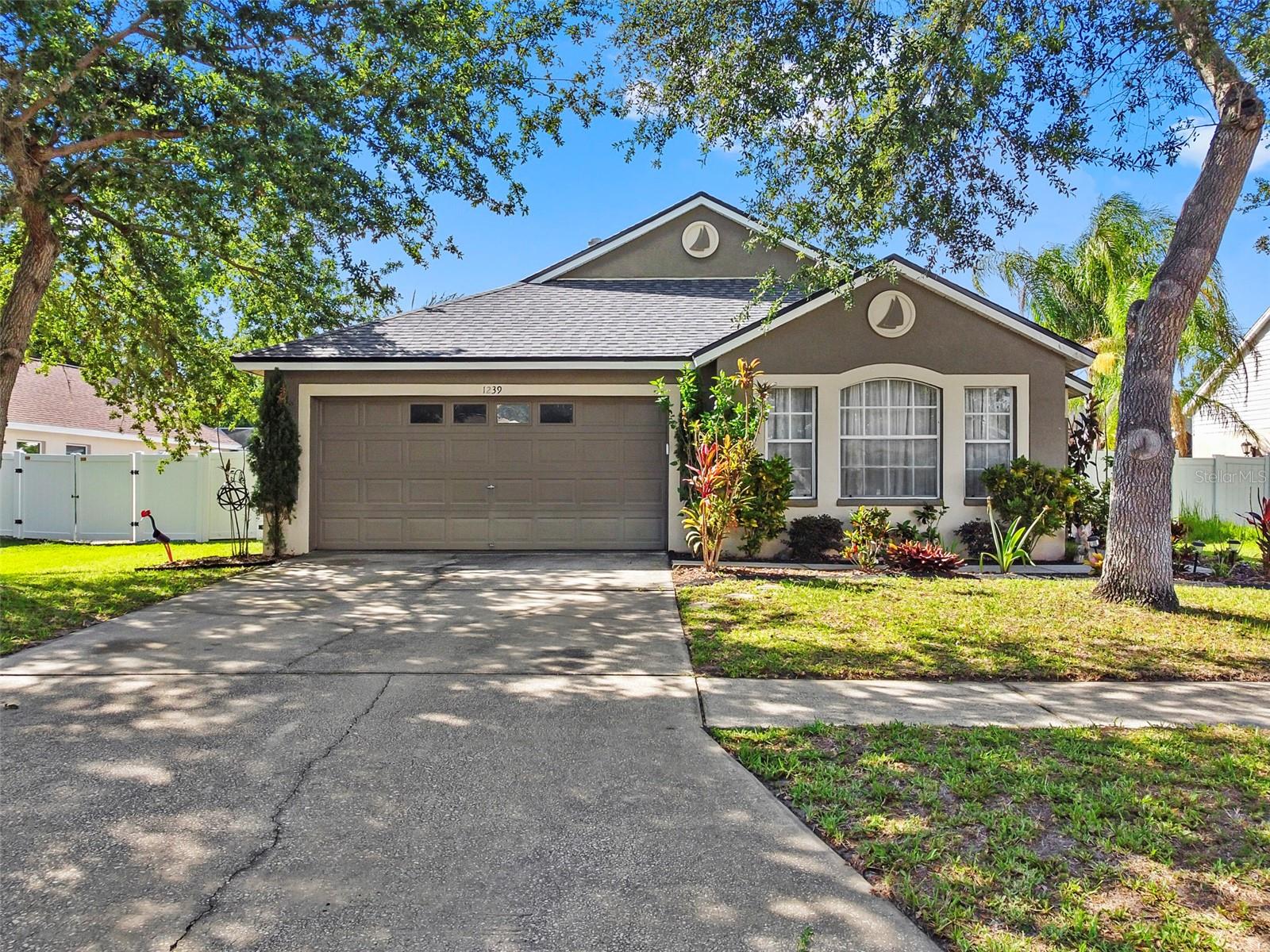 1239 Avonwood Ct, Lutz