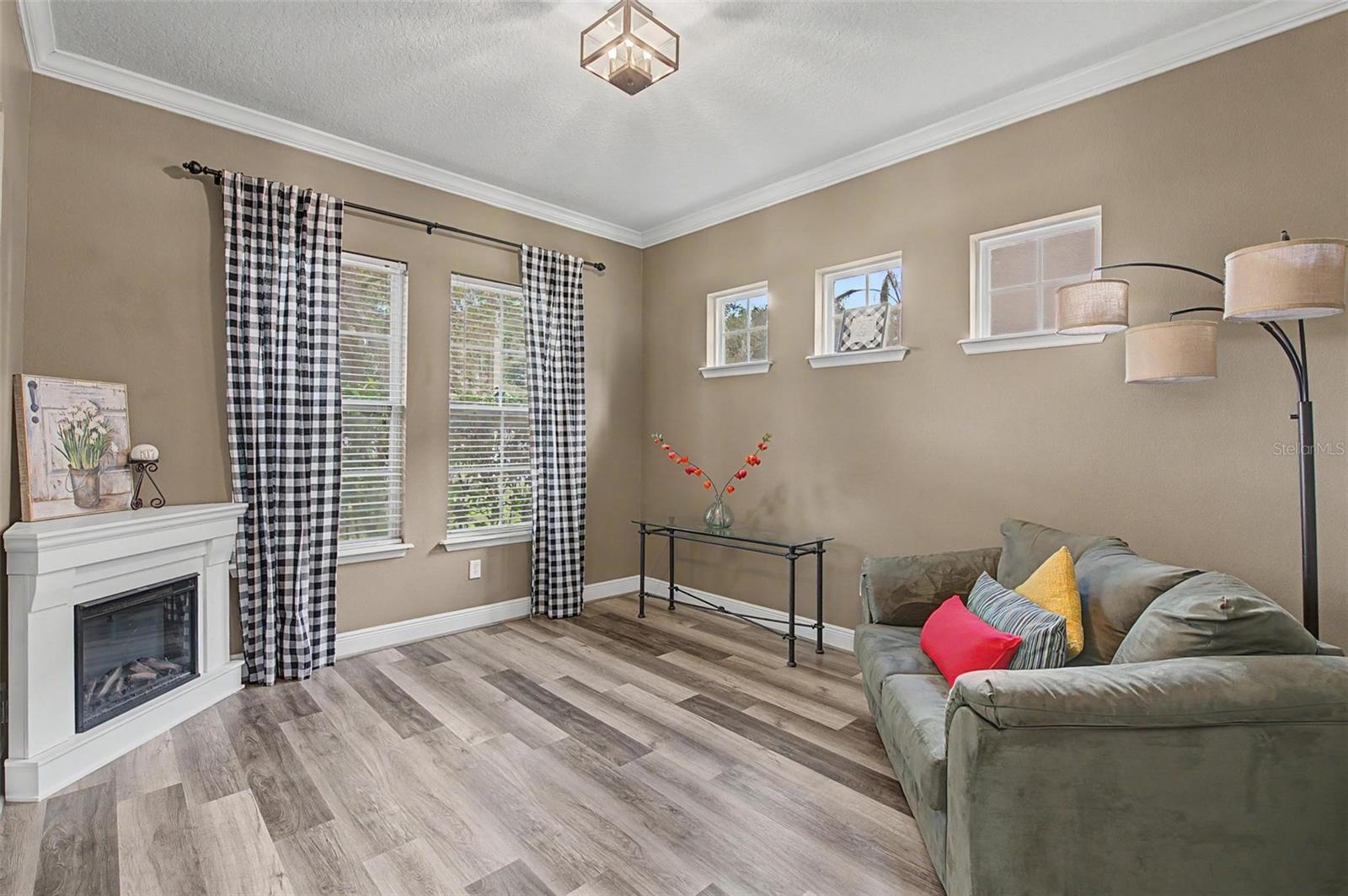 2622 RED FERN DR