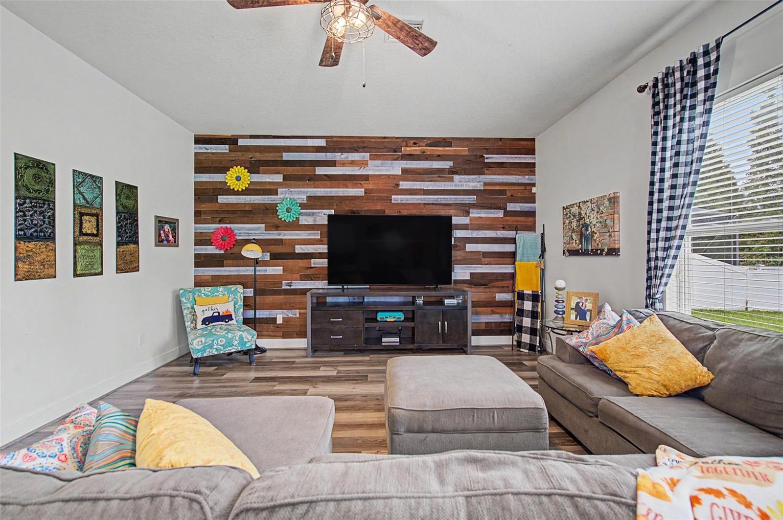 2622 RED FERN DR