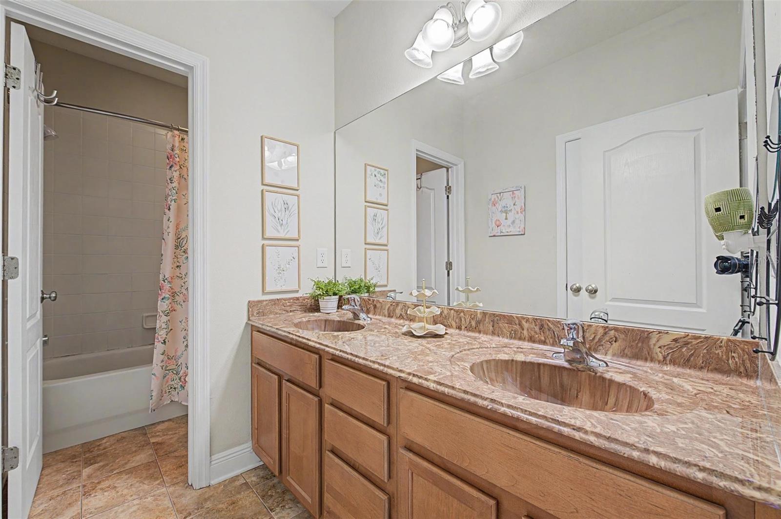2622 RED FERN DR
