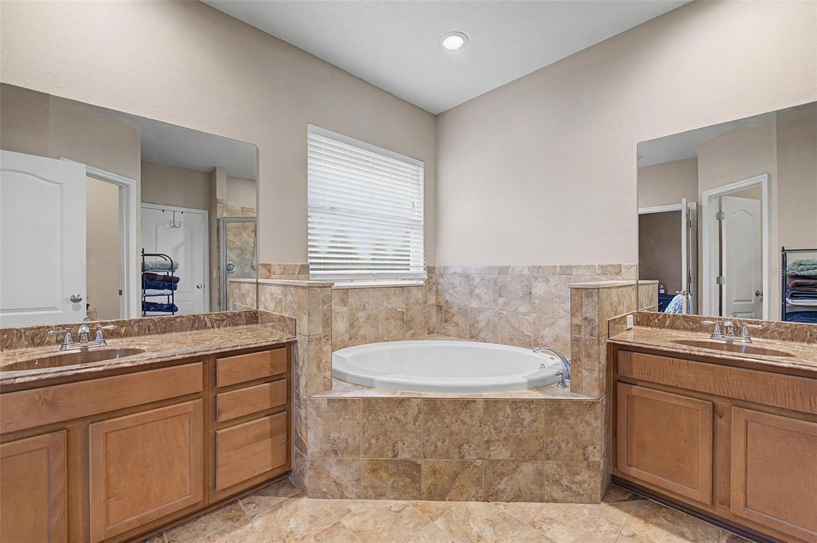 2622 RED FERN DR