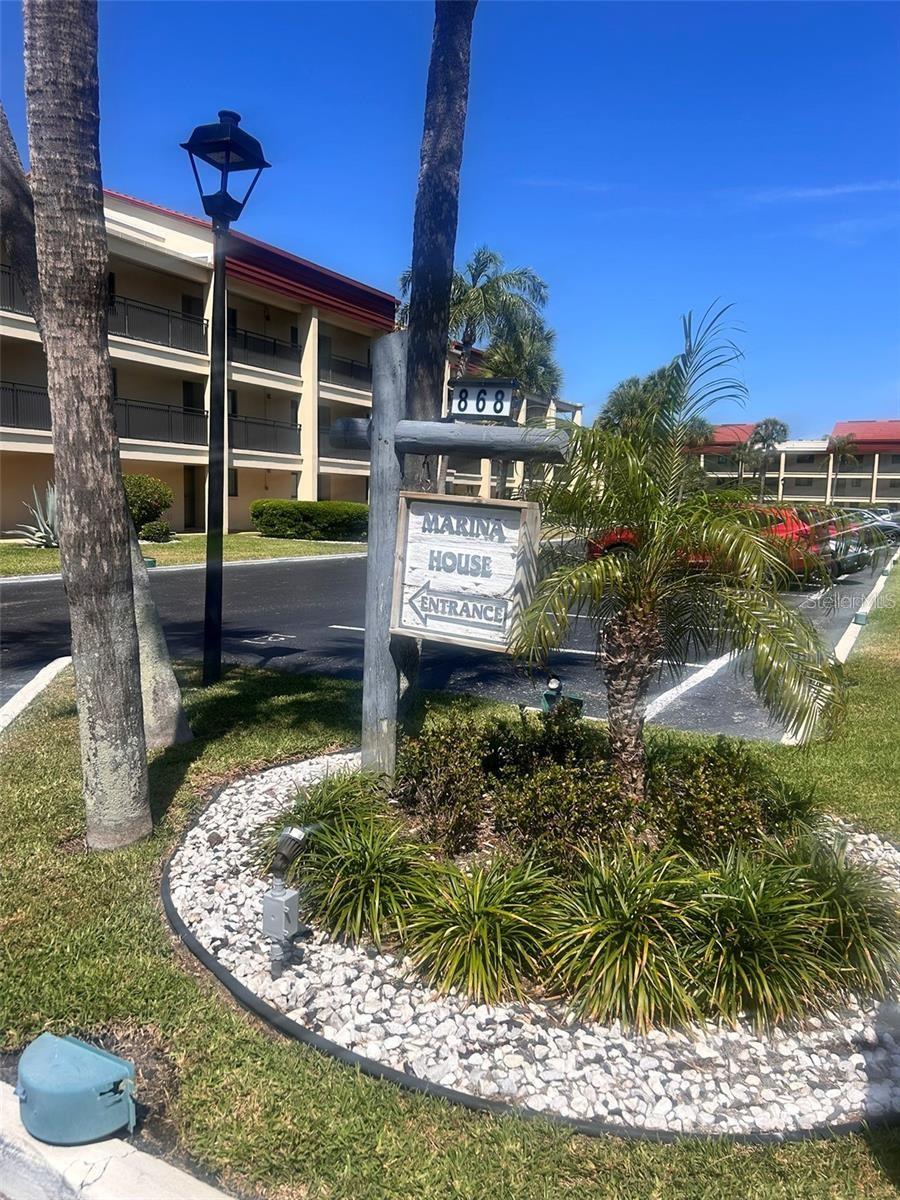 868 Bayway Blvd #304, Clearwater Beach