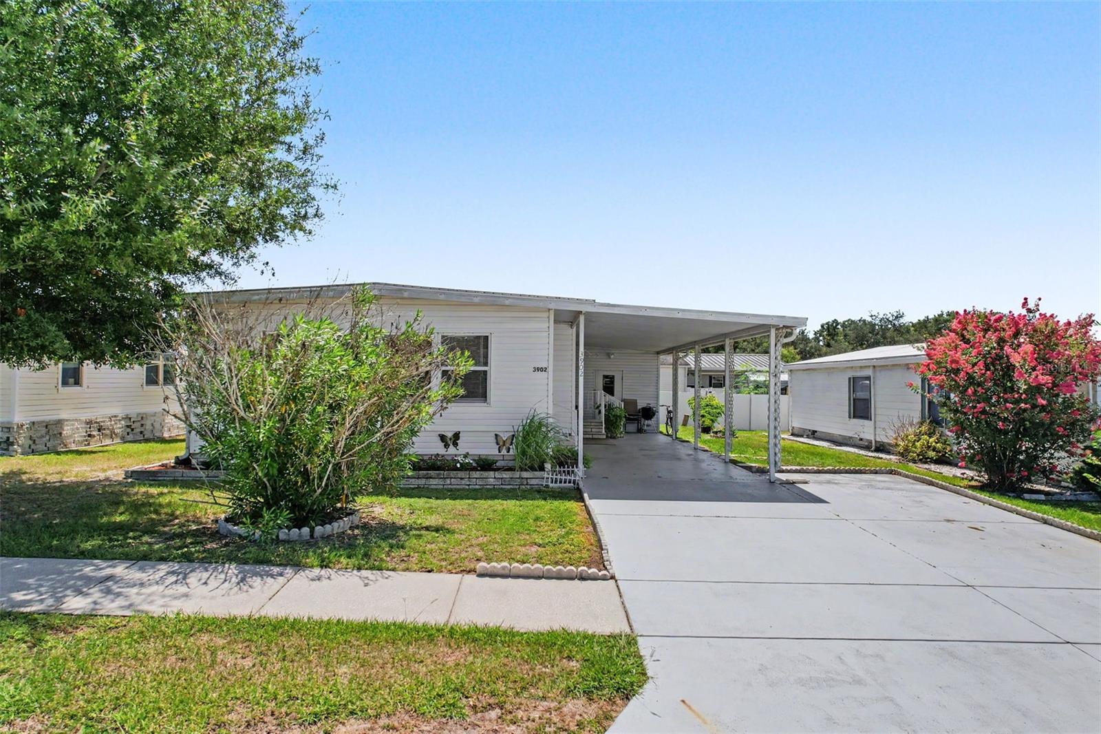 3902 Julie Dr, Wesley Chapel