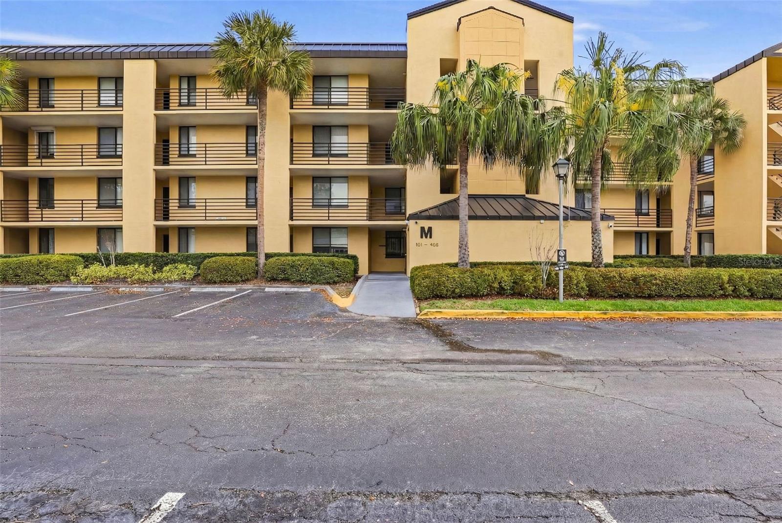 2424 W Tampa Bay Blvd #m404, Tampa