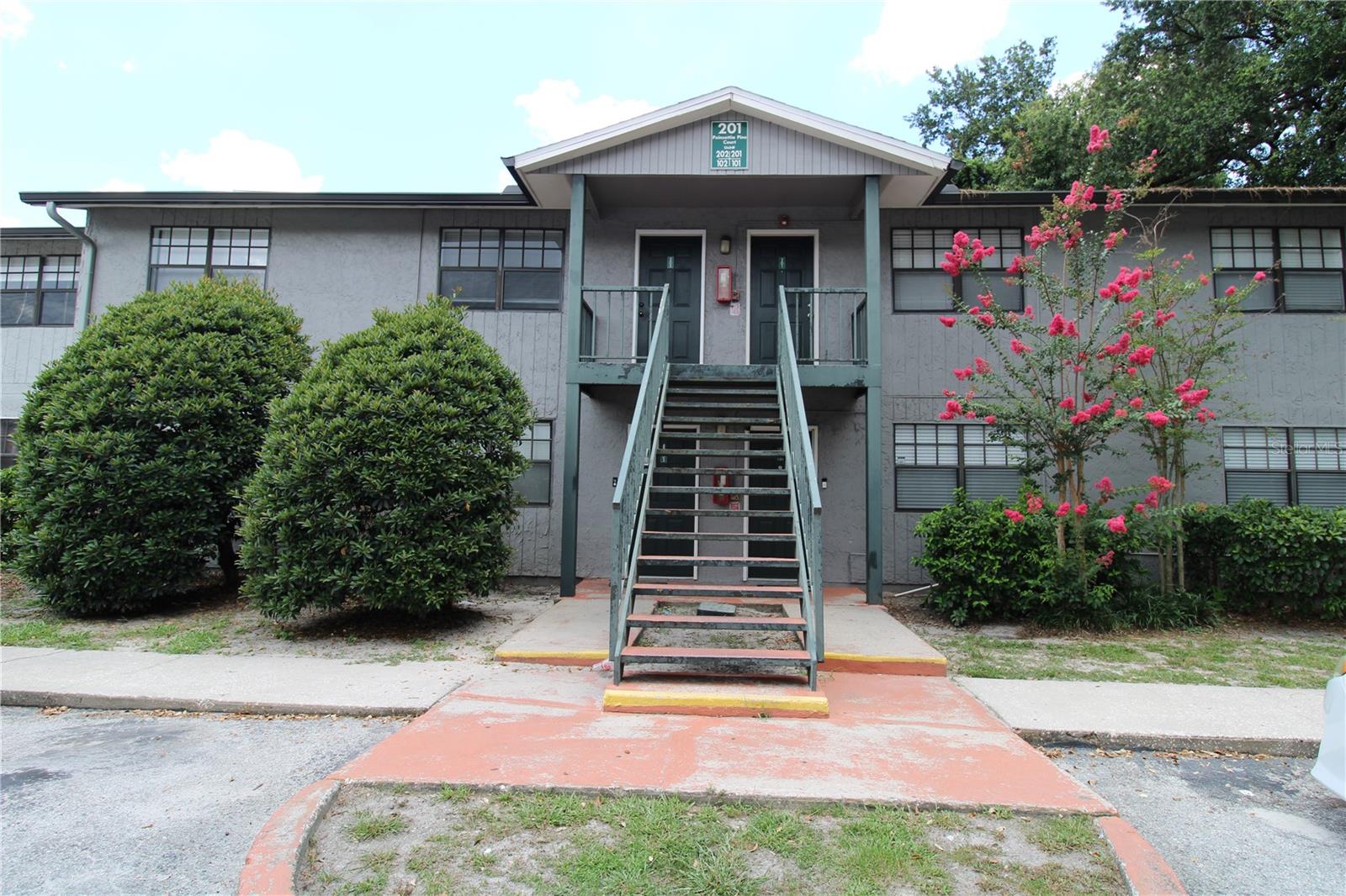 201 Poinsettia Pine Ct #202, Tampa