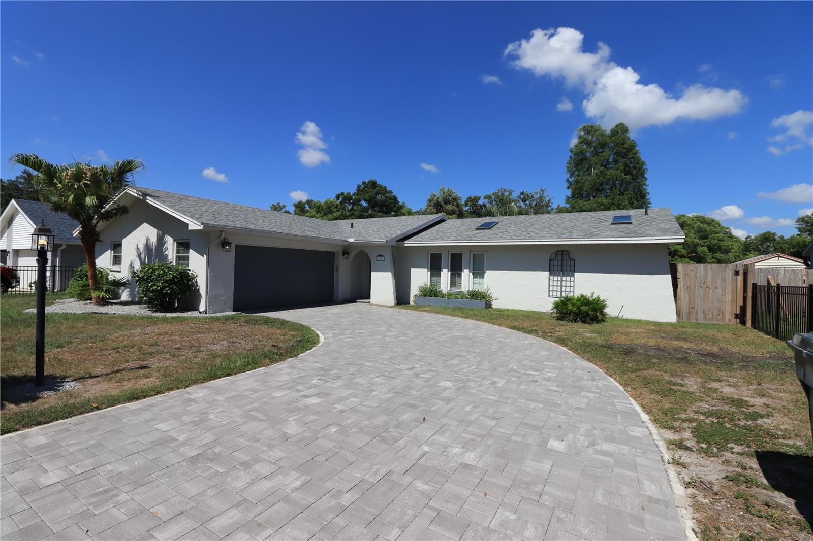 17815 Sunrise Dr, Lutz