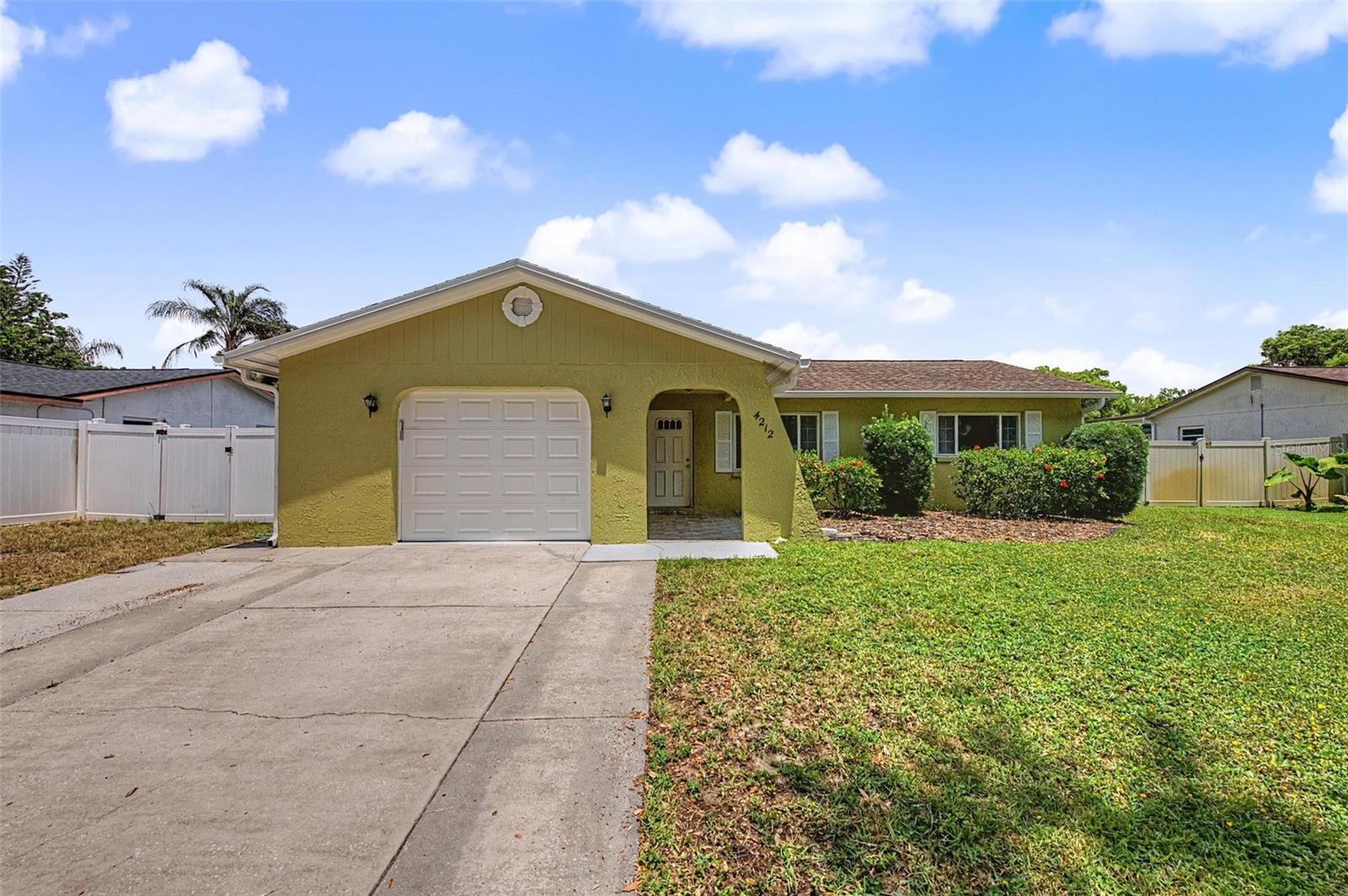 4212 Gray Squirrel Ln, New Port Richey