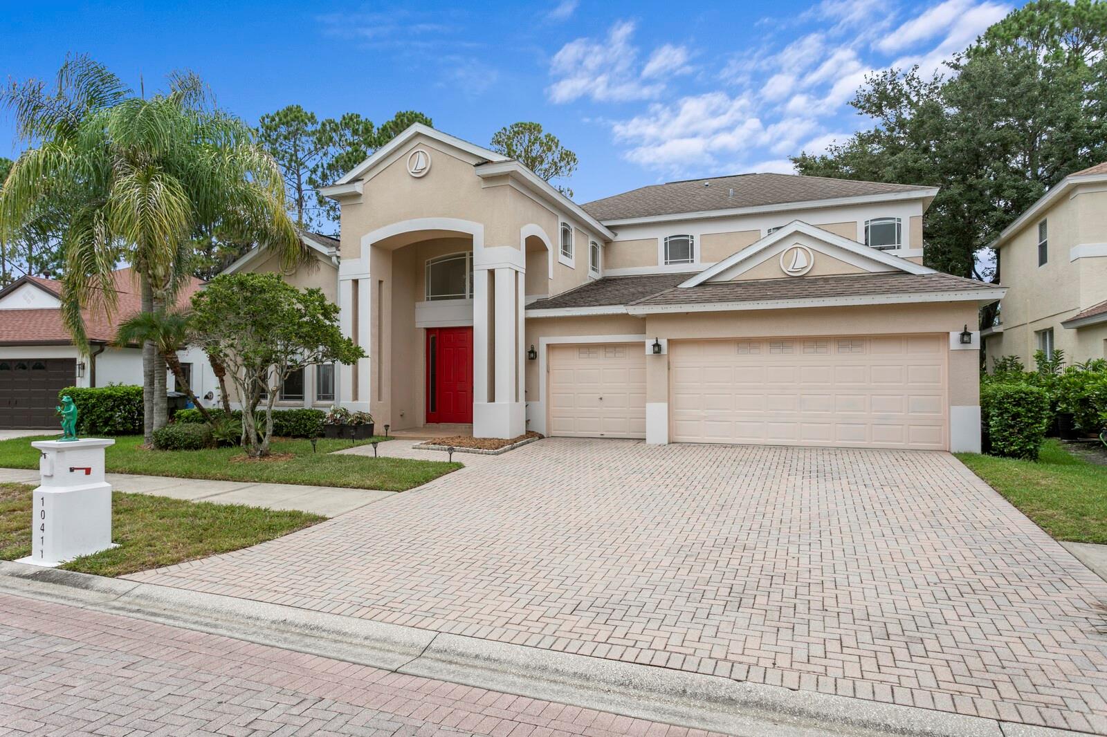 10411 Canary Isle Dr, Tampa