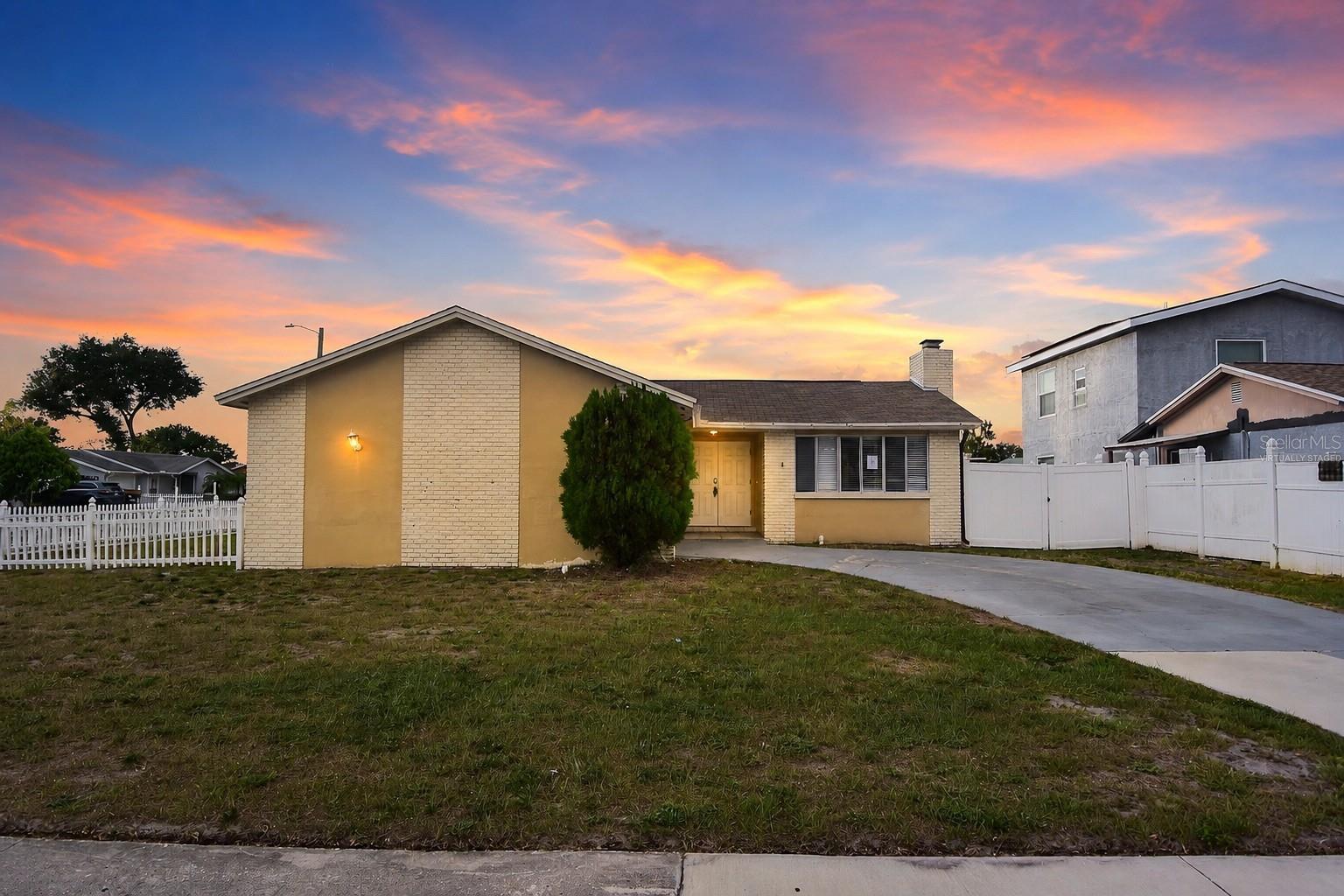 8235 Donaldson Dr, Tampa