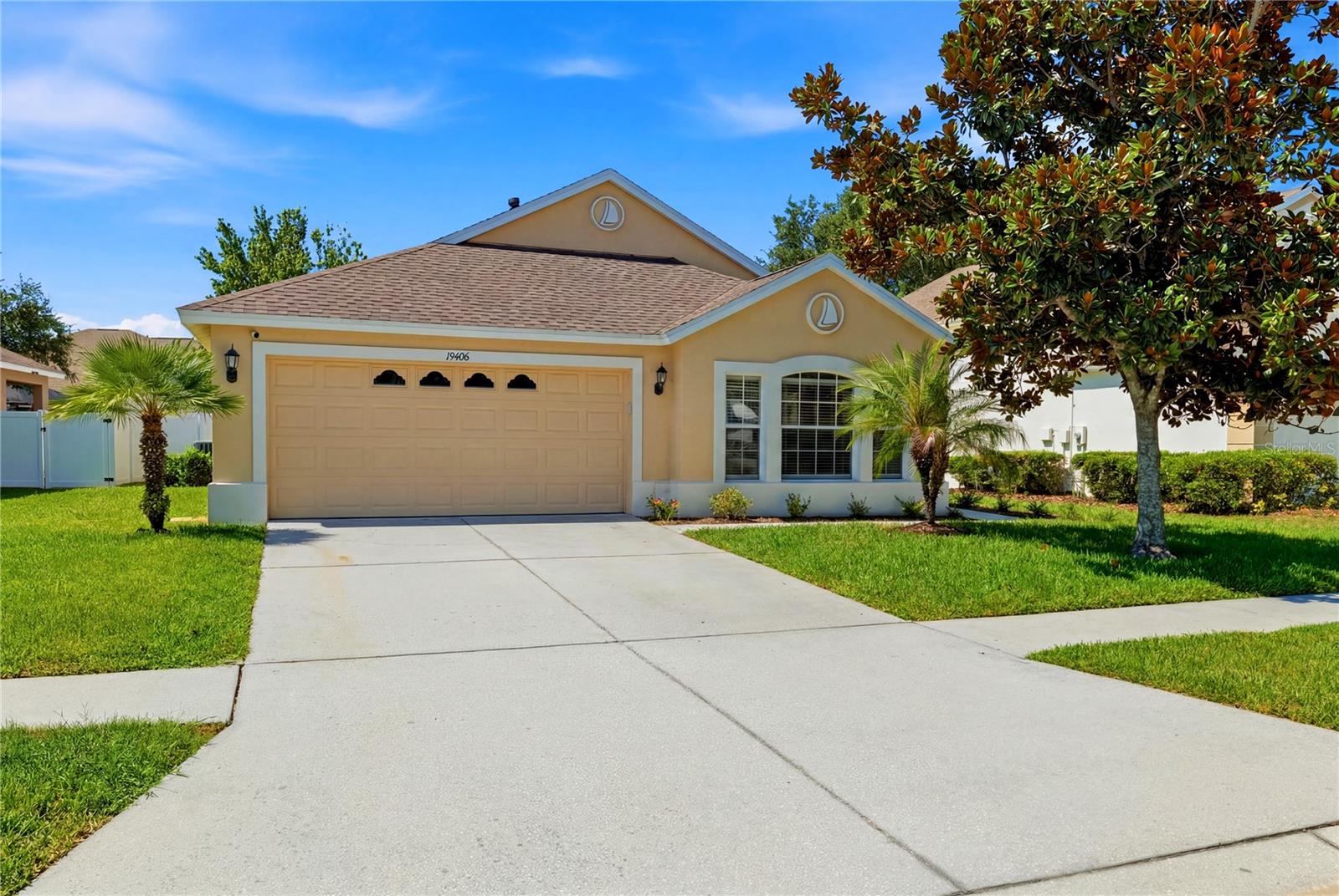 19406 Sunset Bay Dr, Land O Lakes
