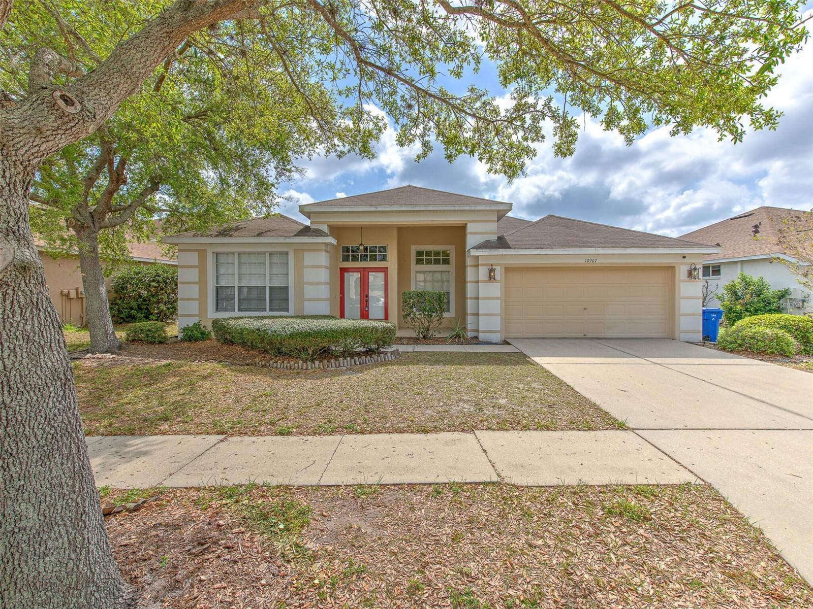 10907 Australian Pine Dr, Riverview