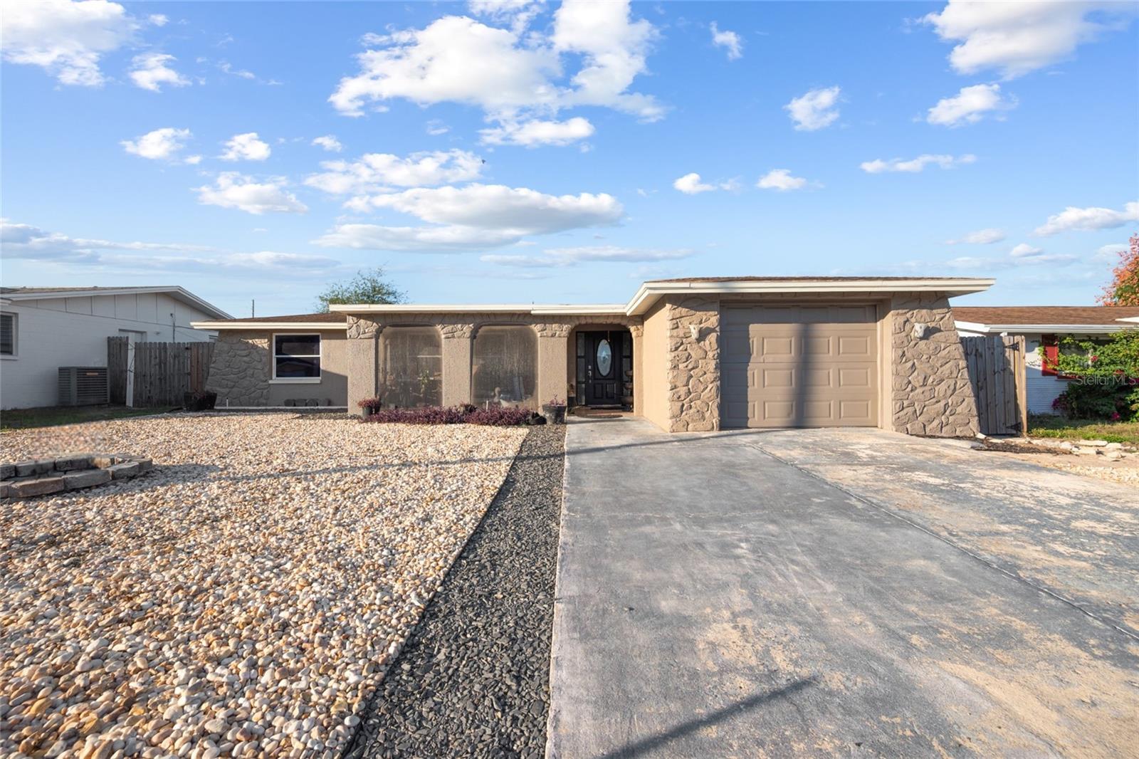 5633 Andrea Dr, Holiday