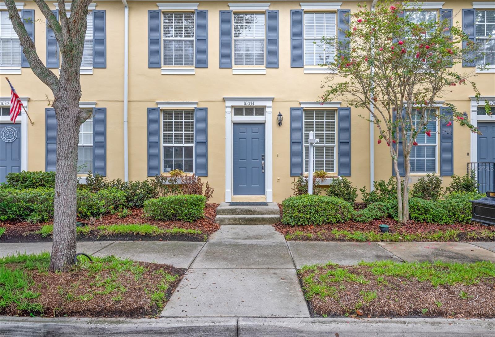 10034 Tate Ln, Tampa