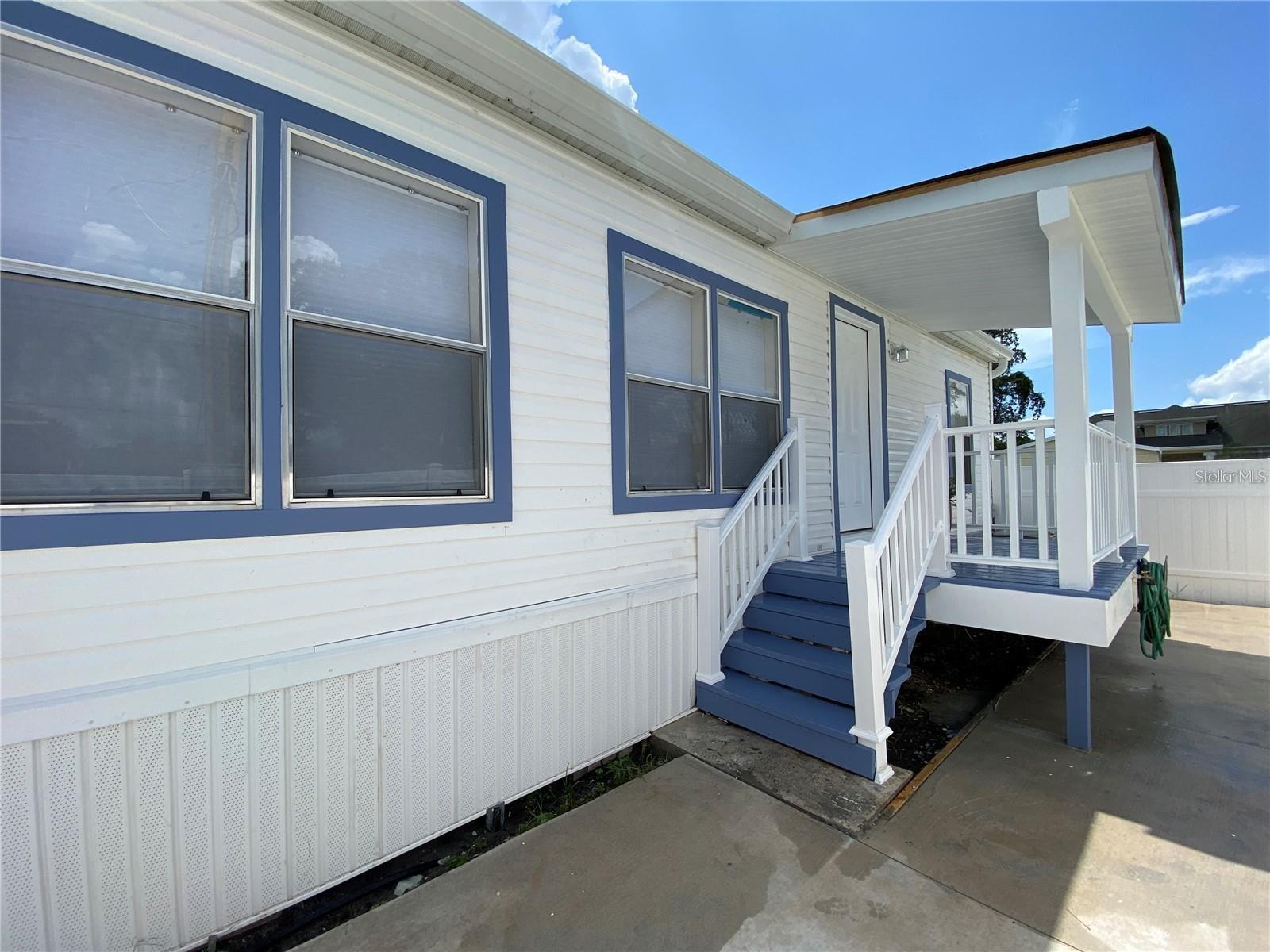 8726 Mayflower Rd, Tampa