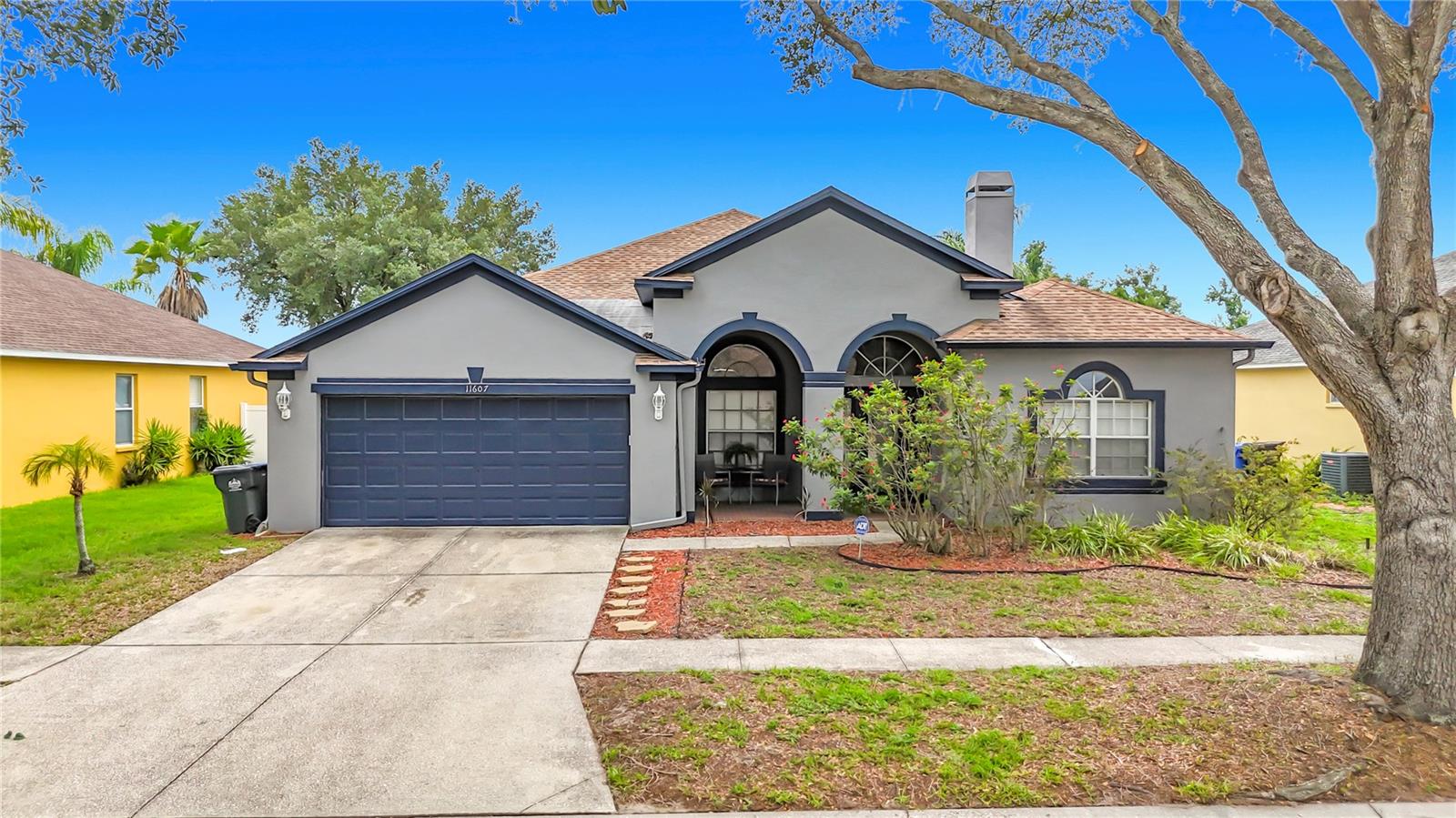 11607 Grove Arcade Dr, Riverview