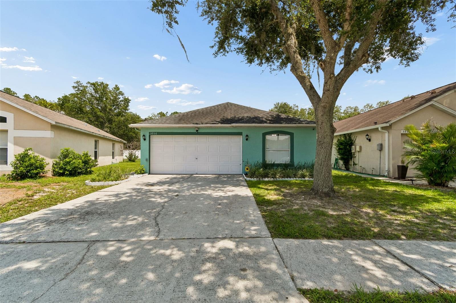 5936 Lake Front Dr, Wesley Chapel