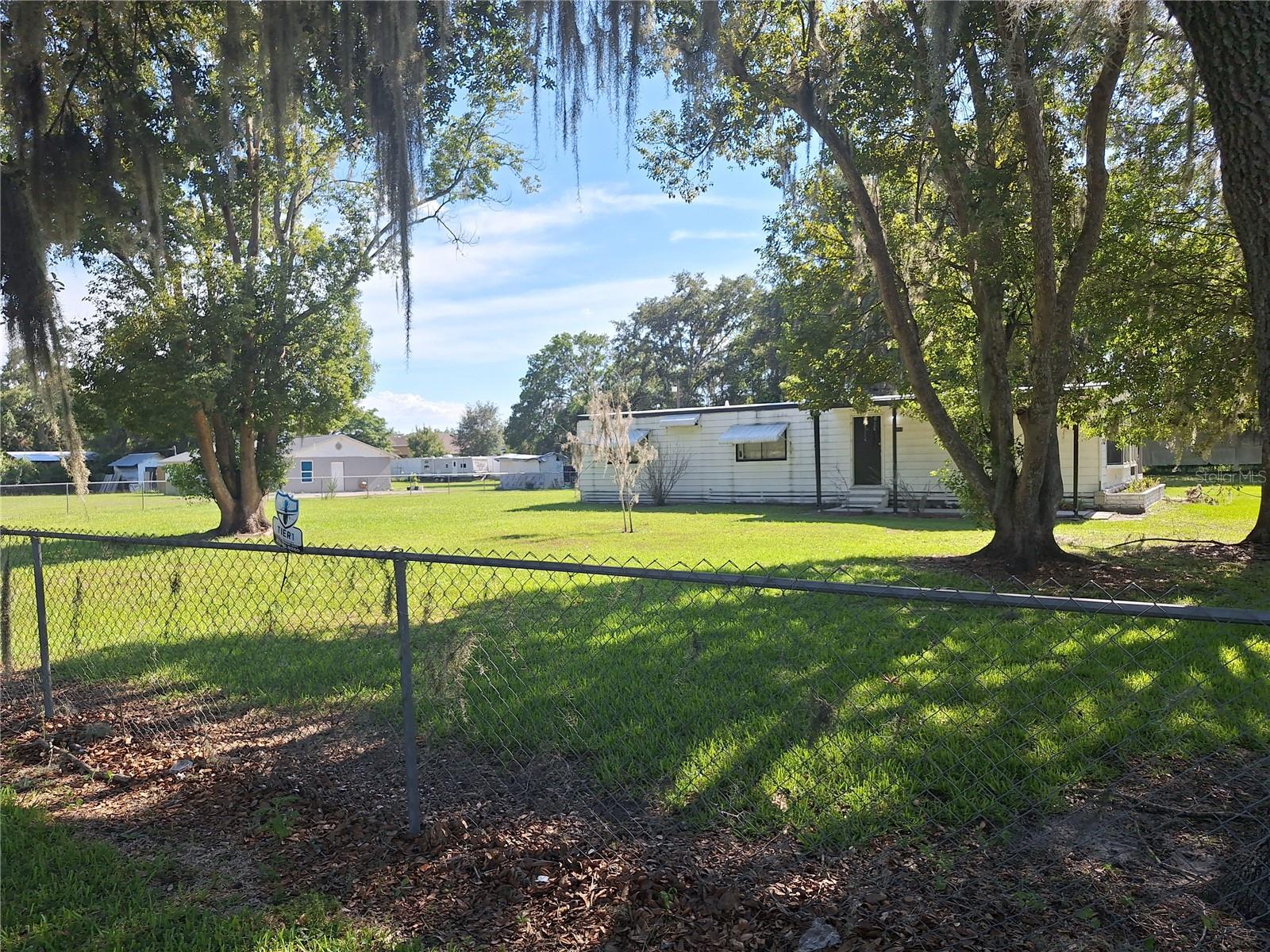 3911 Loury Dr, Wesley Chapel