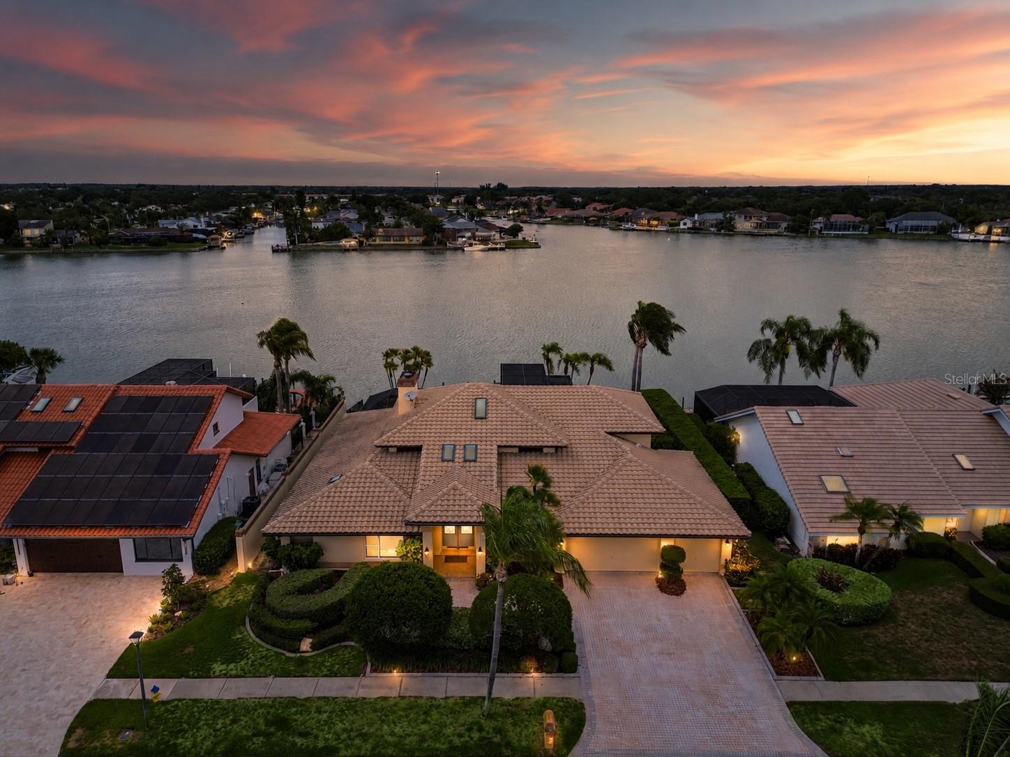 9815 Bay Island Dr, Tampa