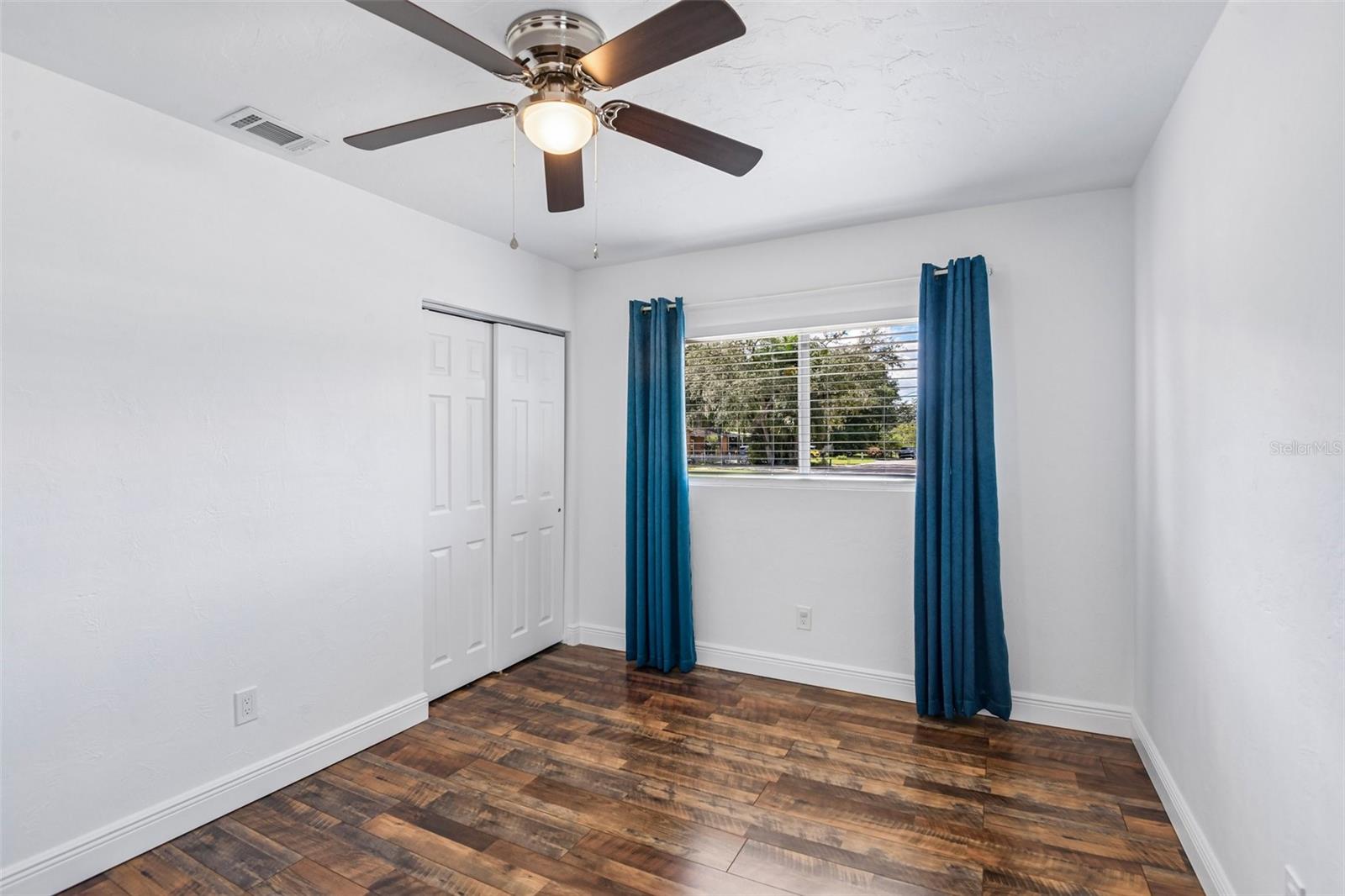201 REDWOOD AVE