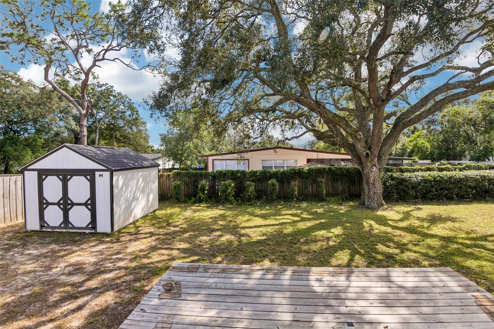 201 REDWOOD AVE