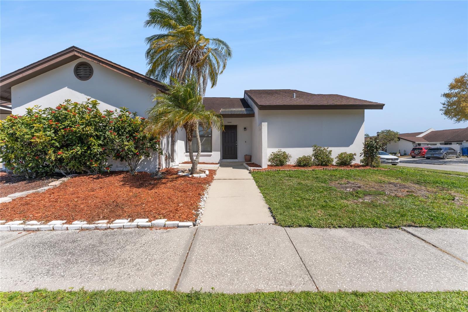 5201 Bellefield Dr, Tampa