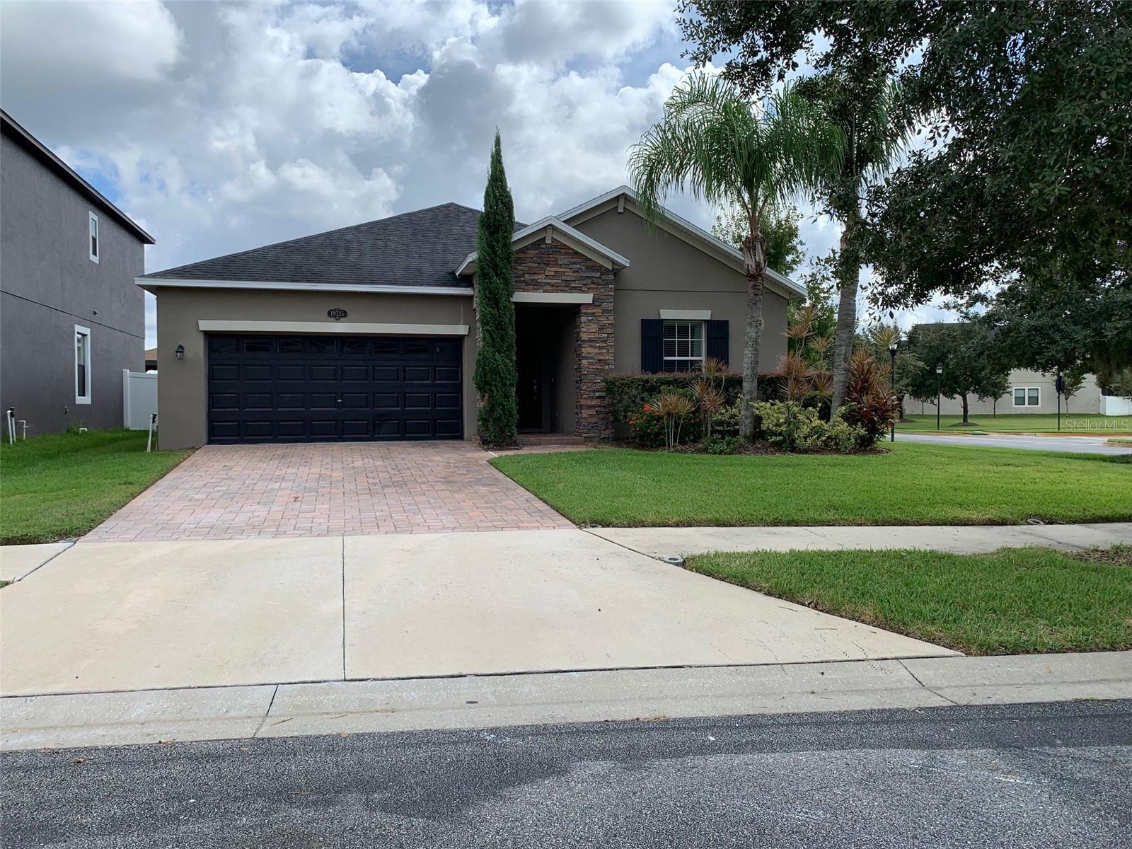 19335 Paddock View Dr, Tampa
