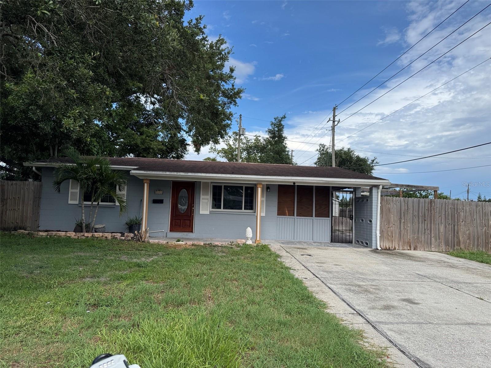 9401 57th St N, Pinellas Park