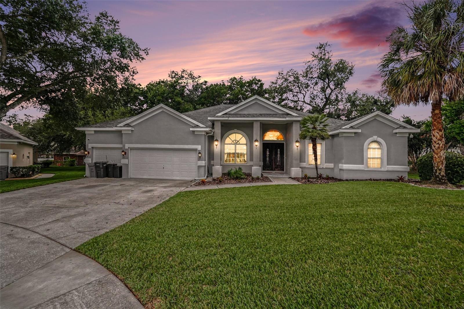 702 Brooker Ridge Ct, Brandon