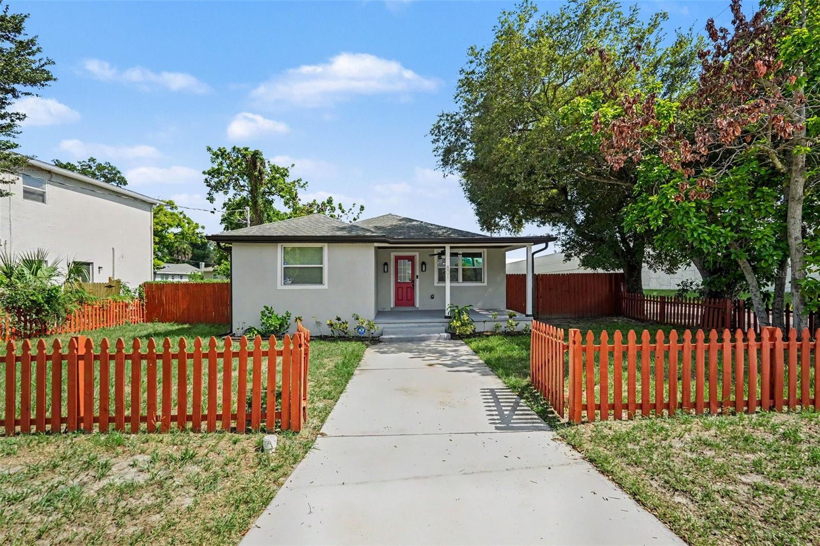 801 E Baker St, Tampa