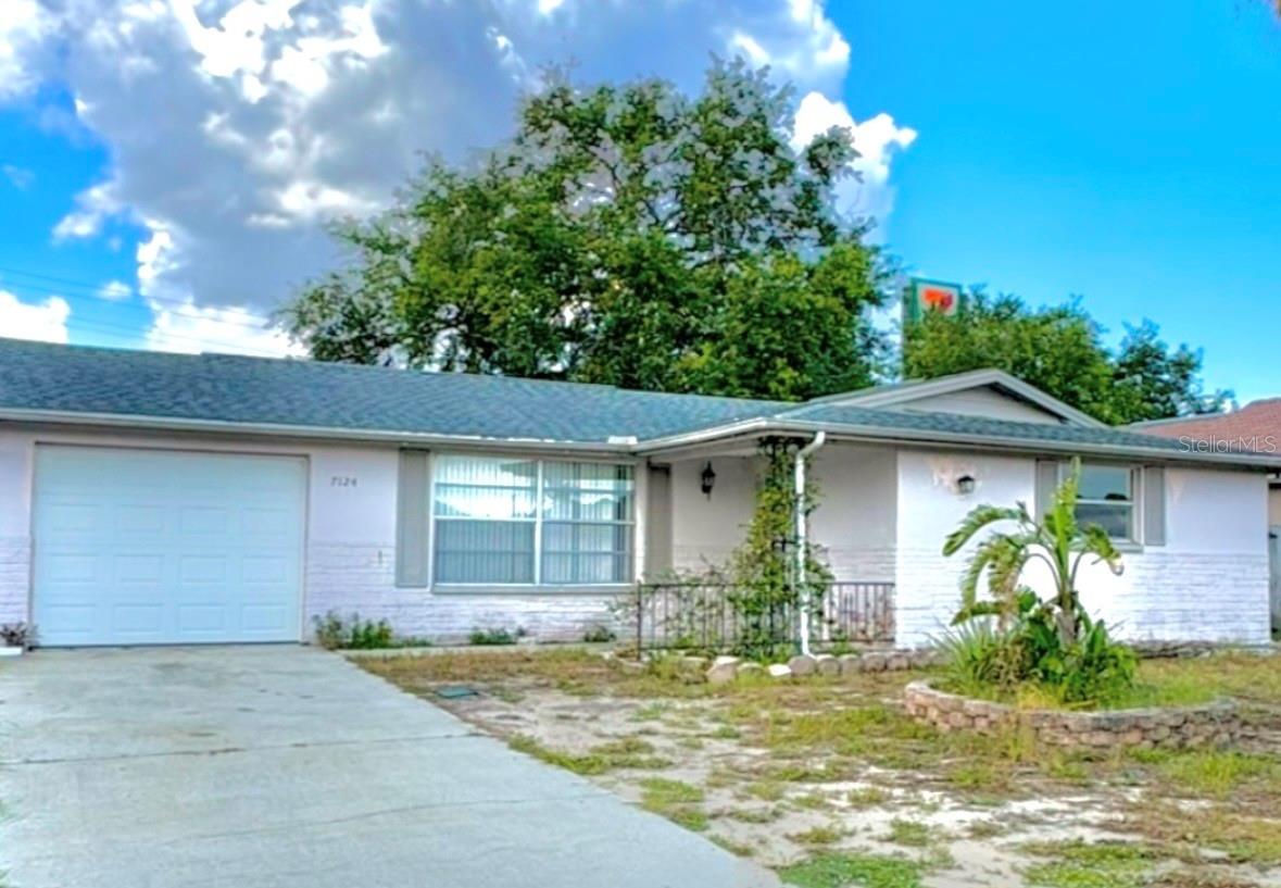 7124 Isle Dr, Port Richey
