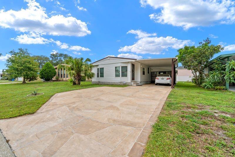 9001 Sheldon West Dr, Tampa