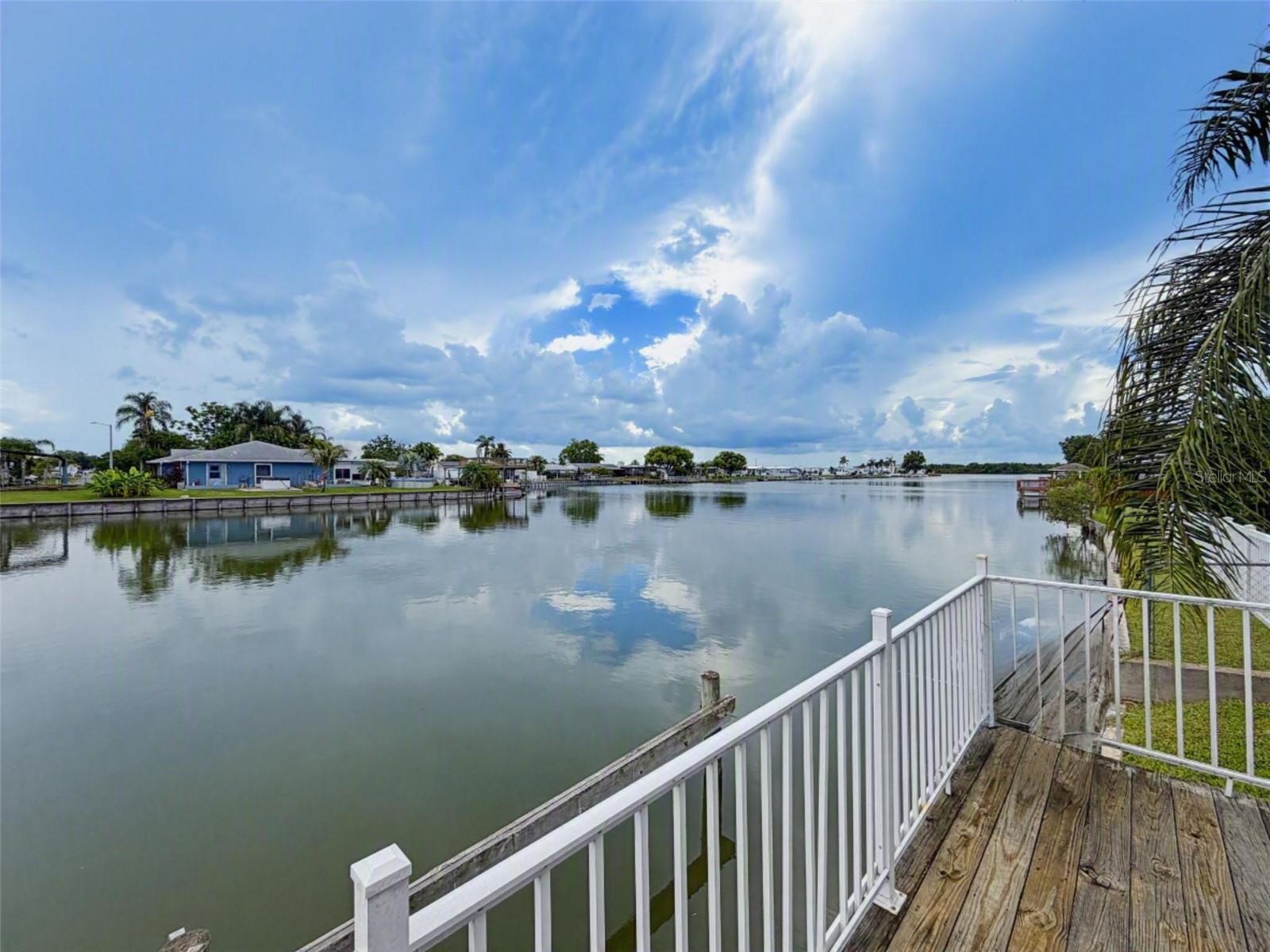 2228 Society Dr, Holiday