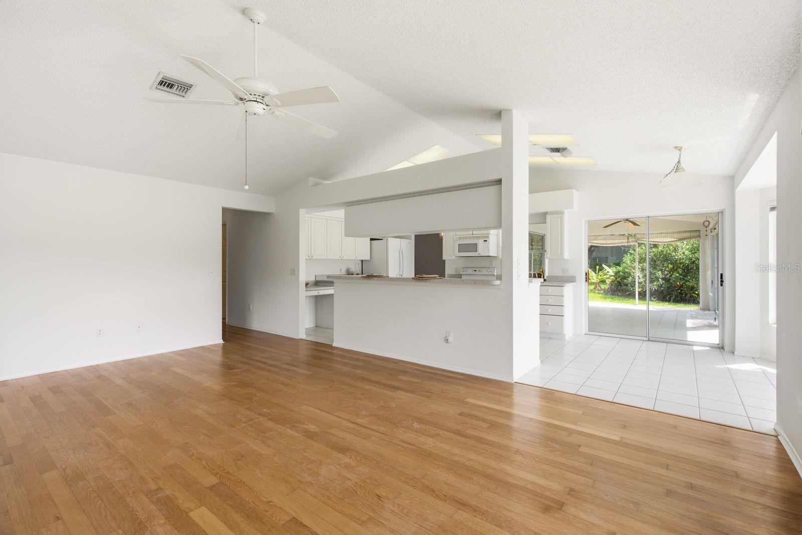 6639 SUN POINT CT
