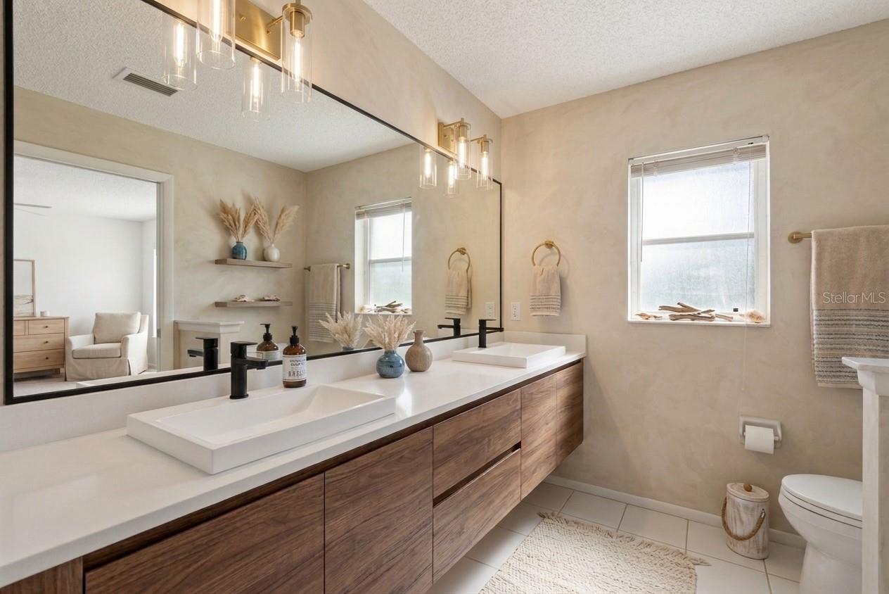 6639 SUN POINT CT