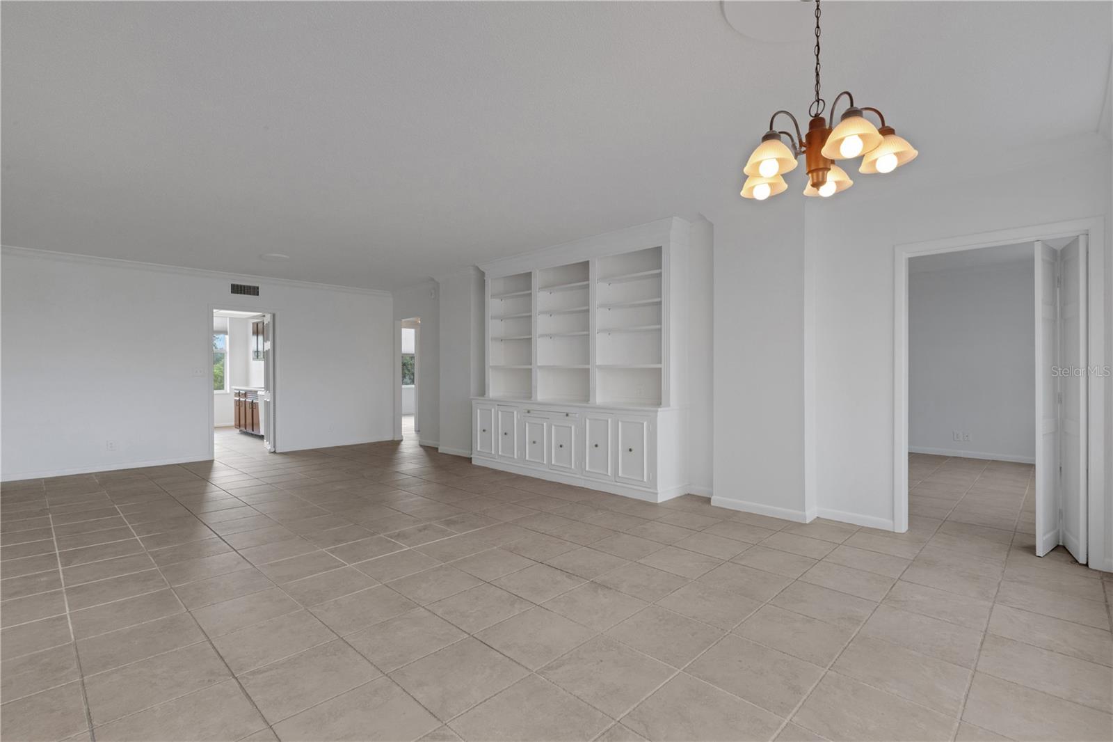2403 S ARDSON PL #402B