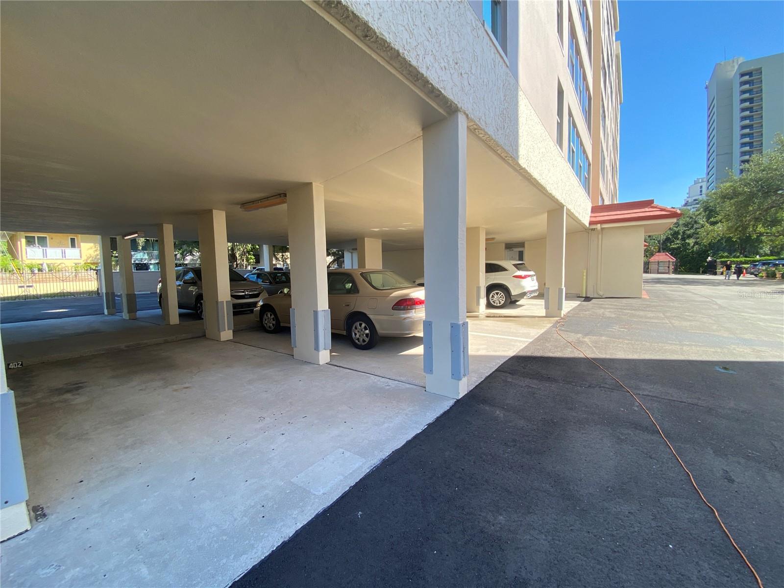 2403 S ARDSON PL #402B