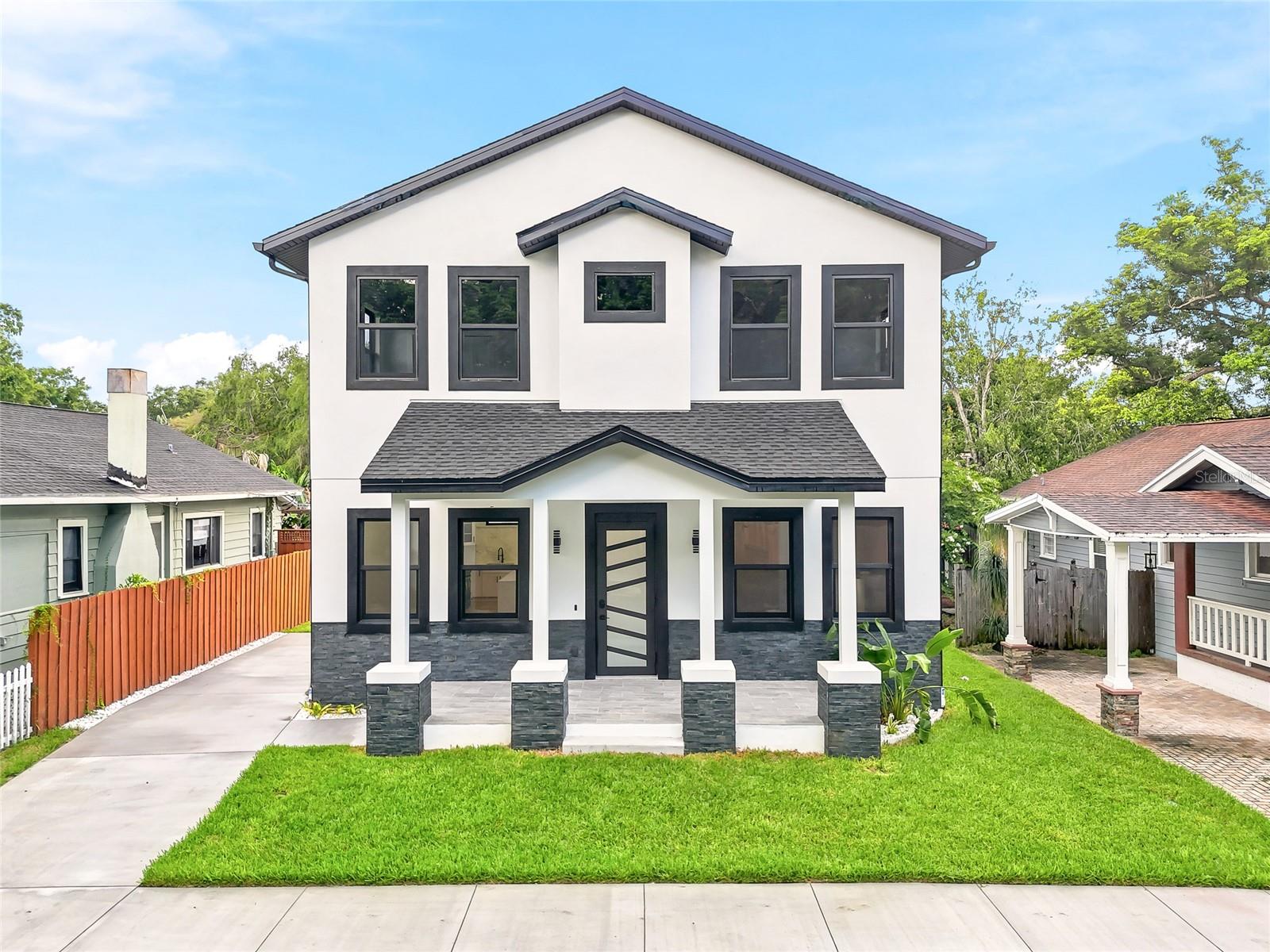 7106 N 10th St, Tampa