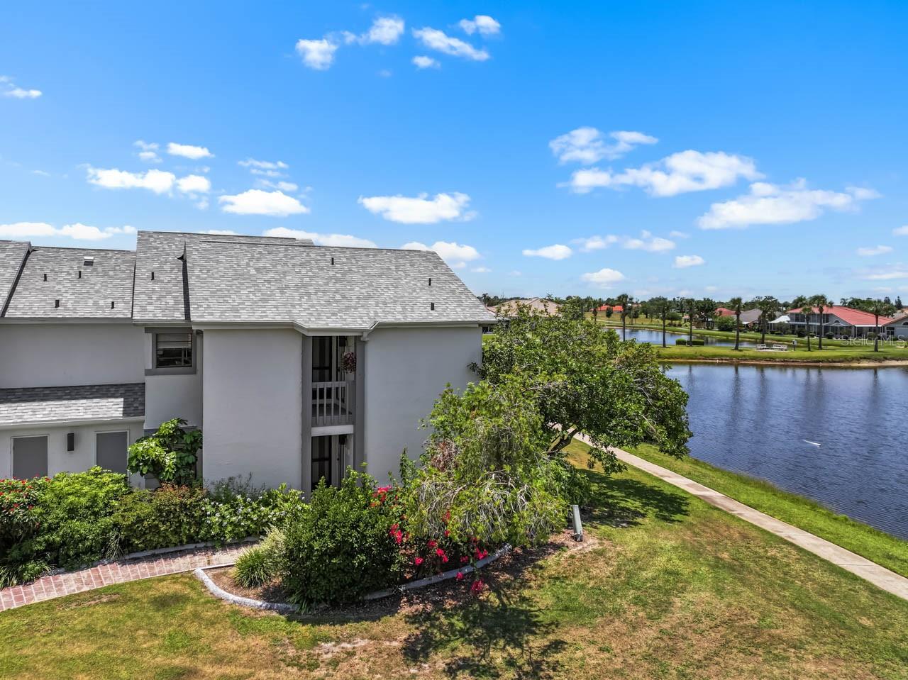609 Lively Dr #b, Sun City Center