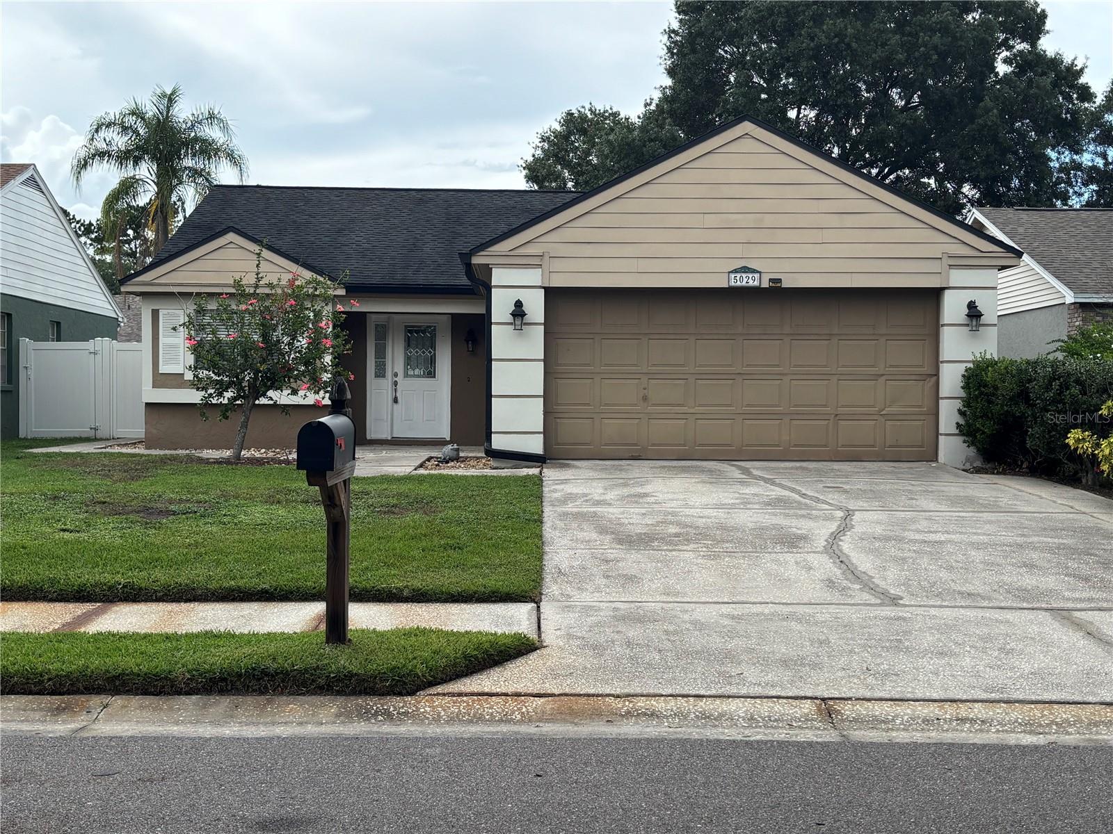 5029 Cypress Trace Dr, Tampa