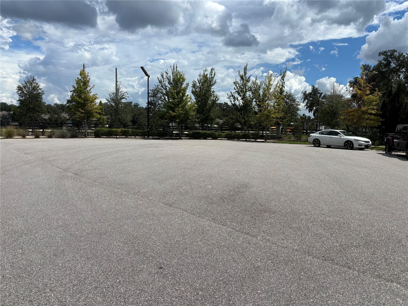 6417 TEN ACRE CT