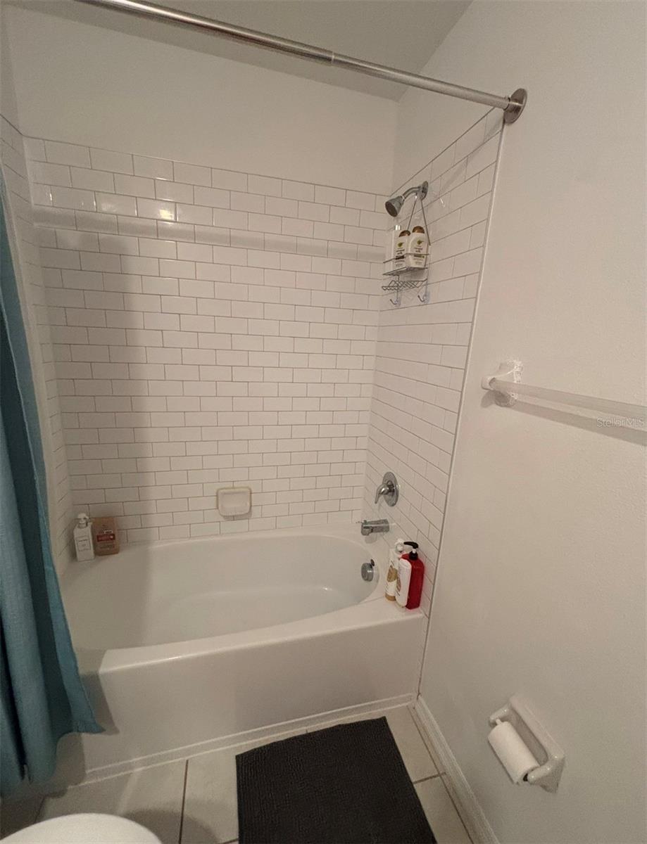 6417 TEN ACRE CT