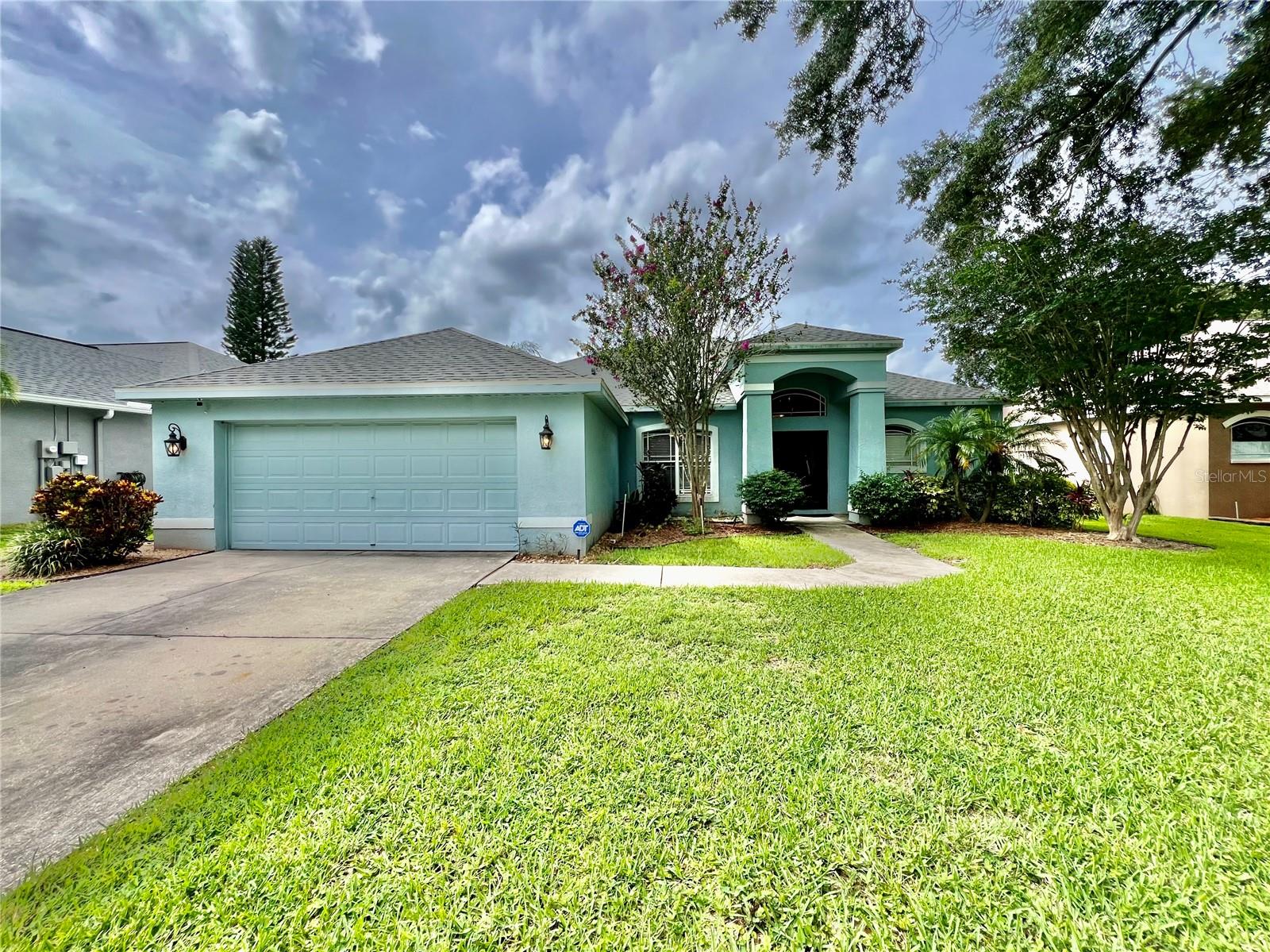 2848 Duncan Tree Cir, Valrico