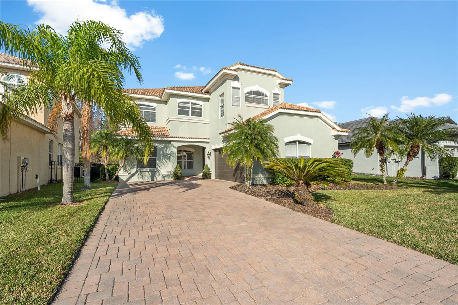 10888 Cory Lake Dr, Tampa