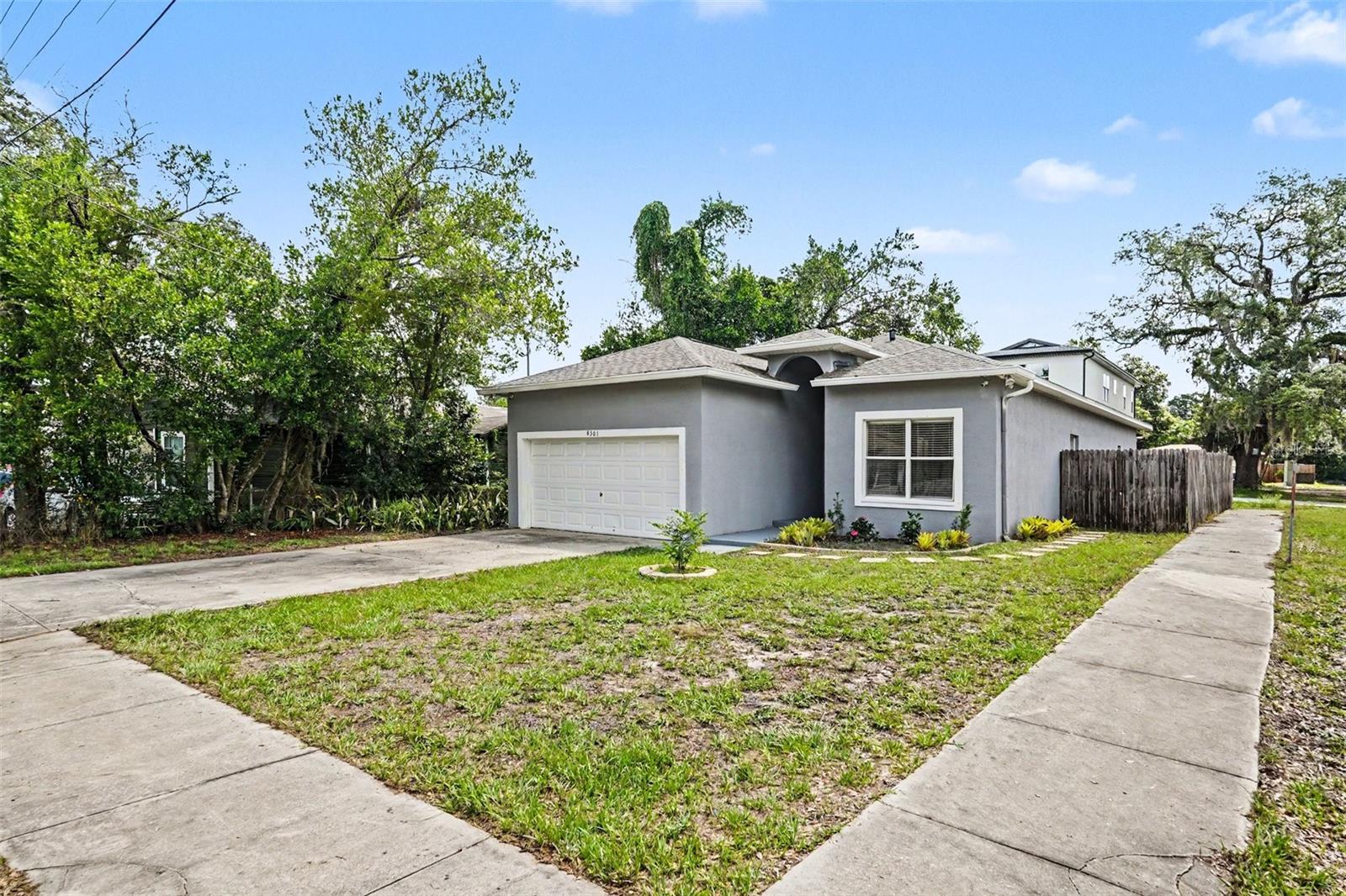 8301 N Marks St, Tampa